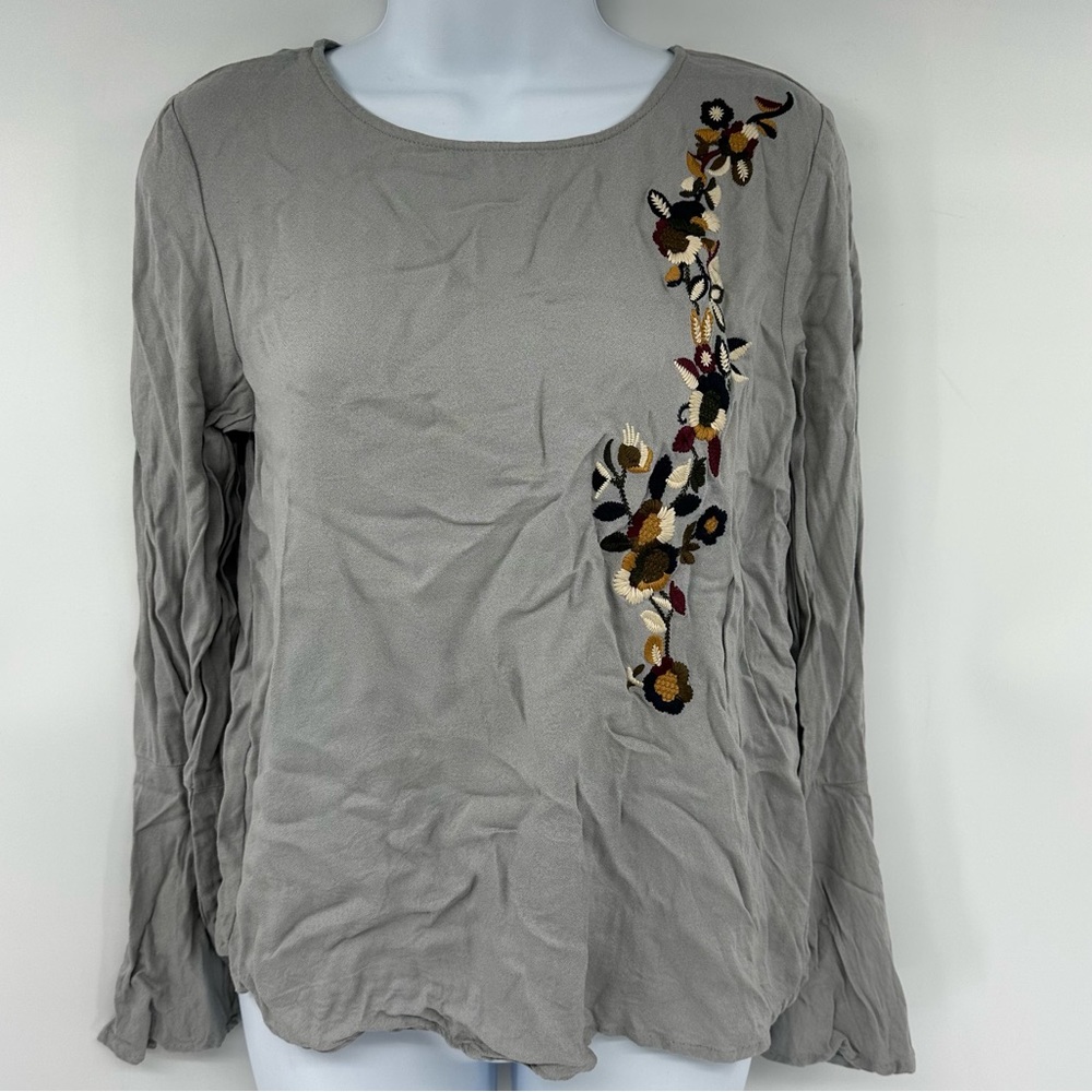 Carolina Belle Montreal Gray Blouse - Small